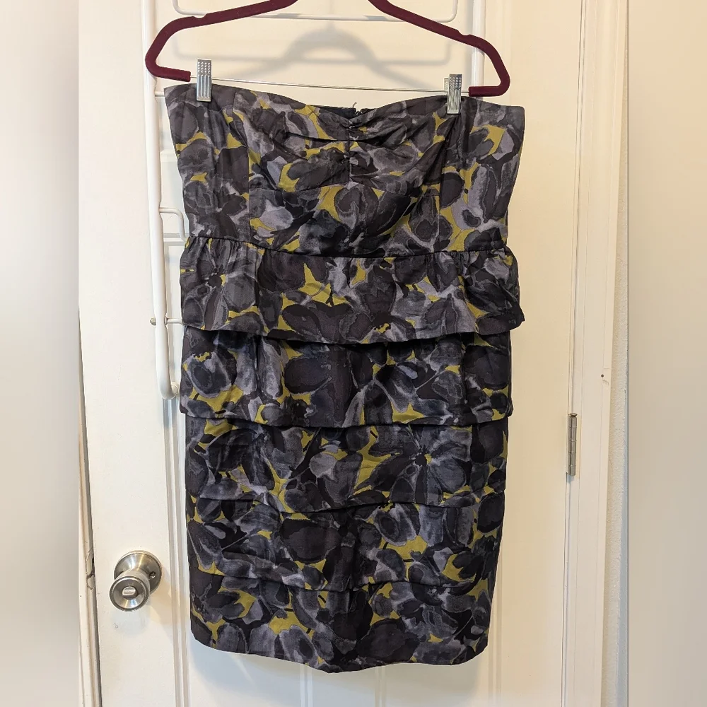J. Crew Strapless Tiered Floral Dress In Purple And Yellow. 💯% Silk. Size 14.